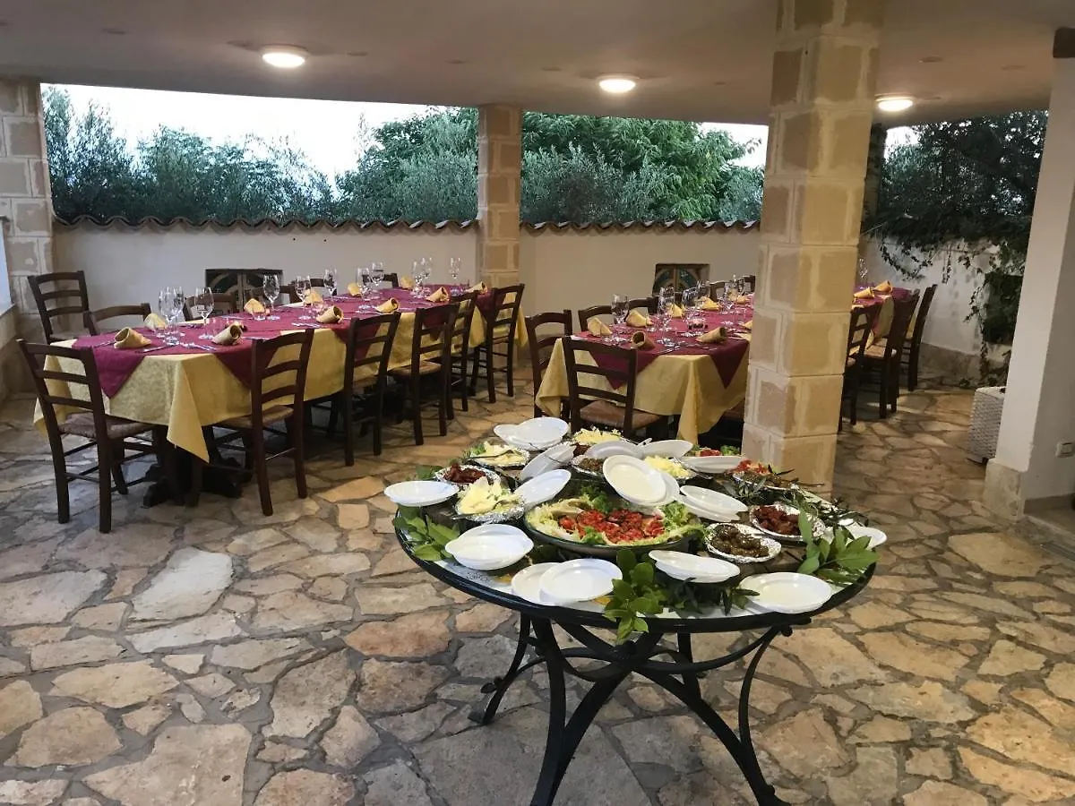Villa Ceni appartamenti con 2 camere più servizi in villa con piscina Marinella di Selinunte 0*,
