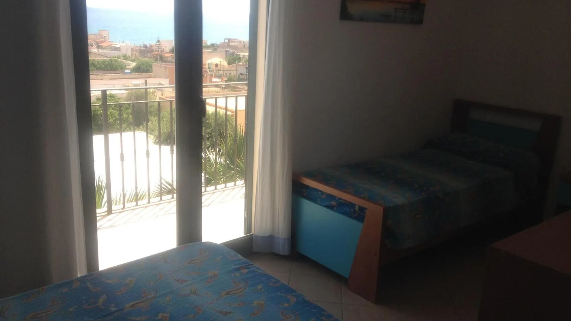 Villa Ceni appartamenti con 2 camere più servizi in villa con piscina Marinella di Selinunte 0*,  Italie