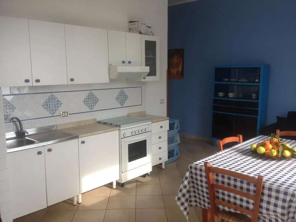 Villa Ceni appartamenti con 2 camere più servizi in villa con piscina Marinella di Selinunte 0*,