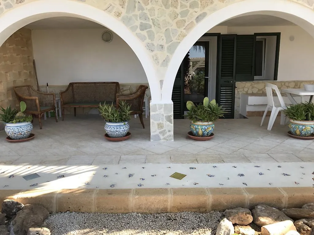Hébergement de vacances Villa Ceni appartamenti con 2 camere più servizi in villa con piscina Marinella di Selinunte Italie