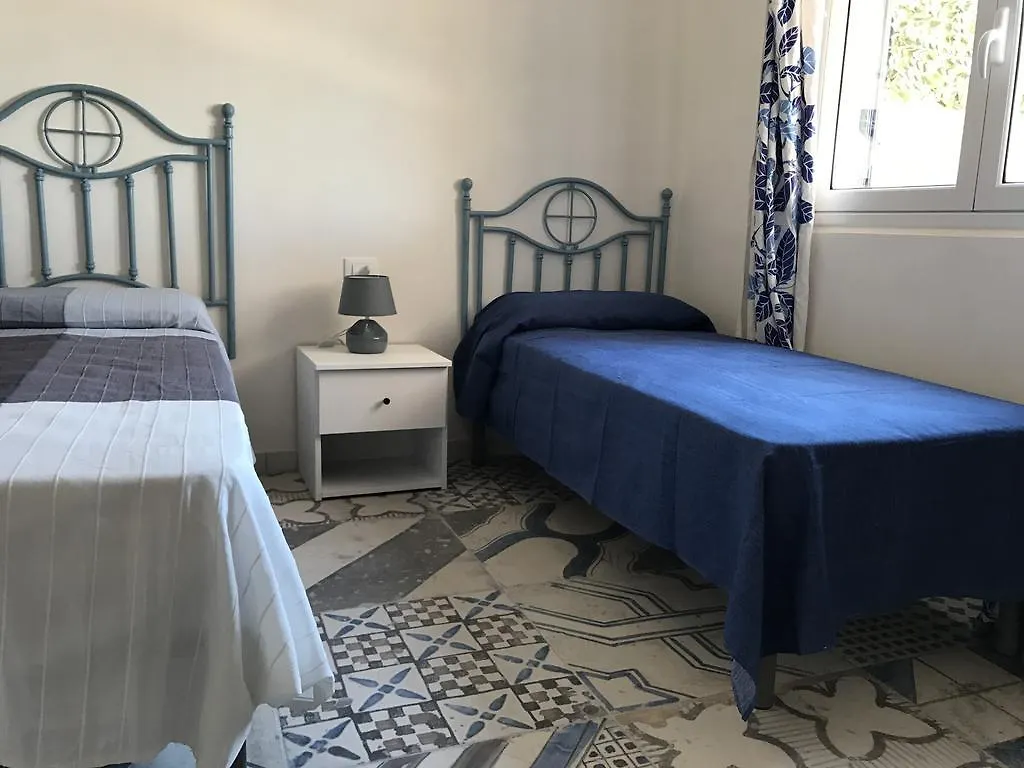 Hébergement de vacances Villa Ceni appartamenti con 2 camere più servizi in villa con piscina Marinella di Selinunte Italie